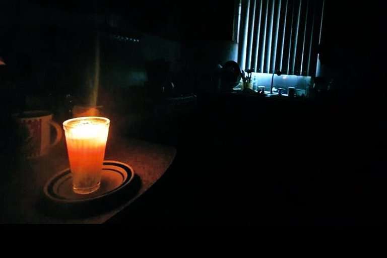 Se quedan sin luz otra vez varias colonias