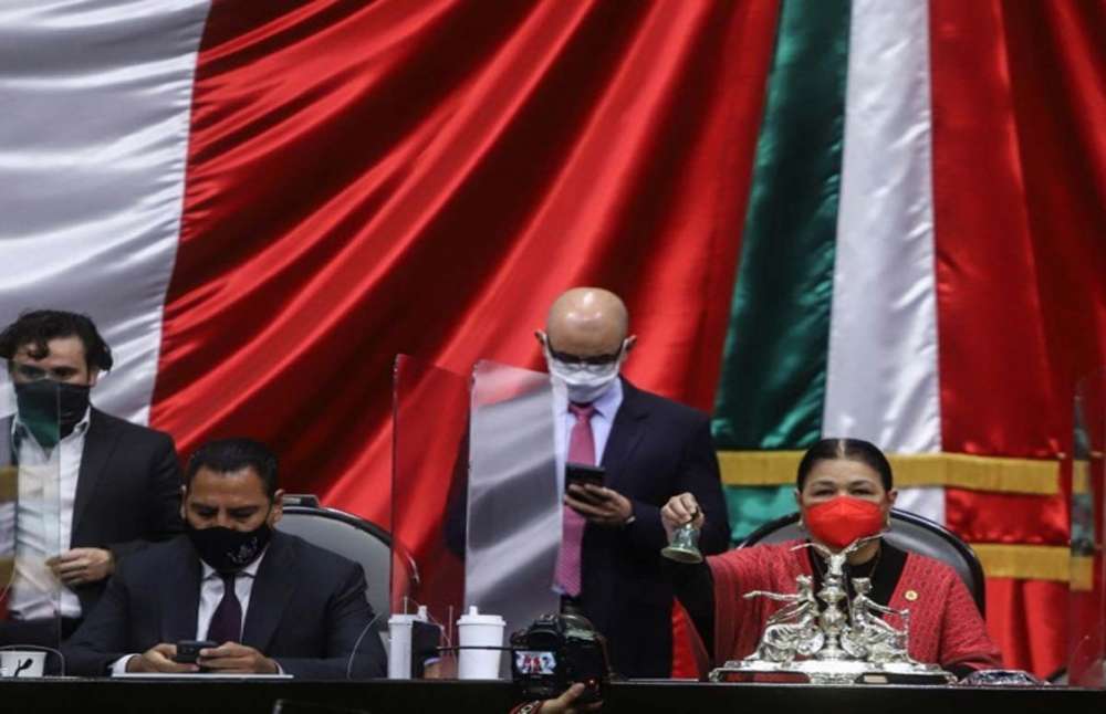 Avalan que fgr salga del sistema de protección a mujeres