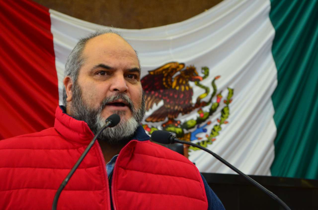 Pide benjamín carrera no dejar sin presupuesto a prepa altavista en juárez