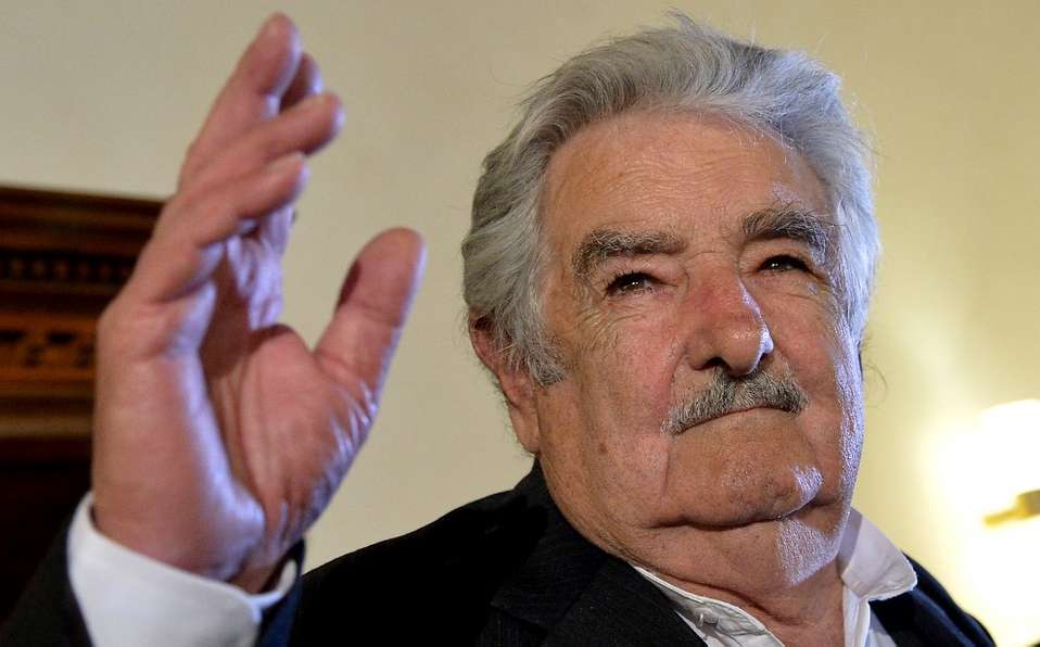 Dan de alta a pepe mujica tras ser intervenido por una úlcera en su esófago