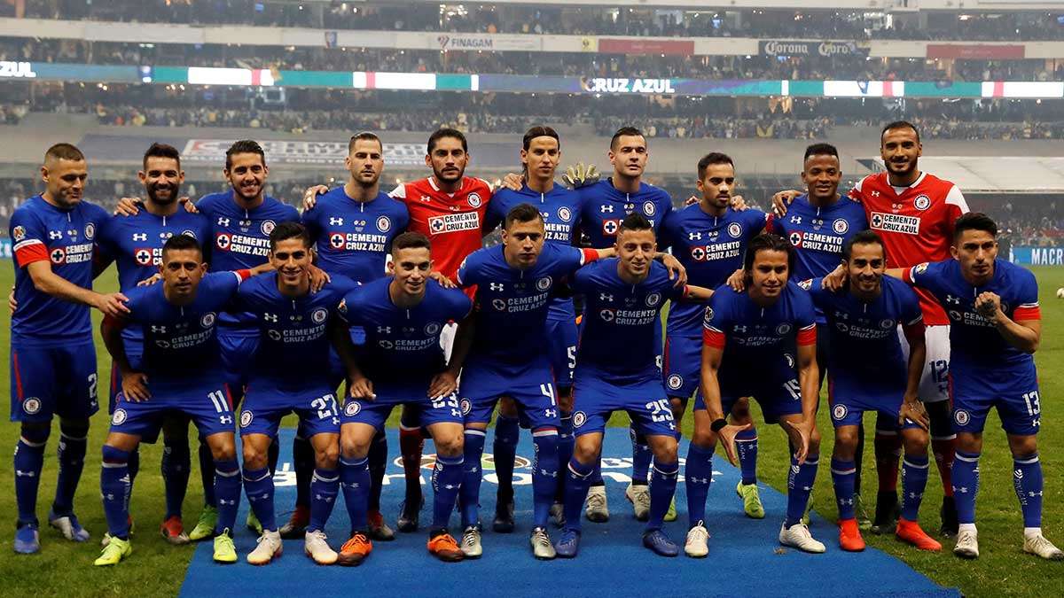 Ve los años en los que cruz azul ha sido campeón y contra quién 