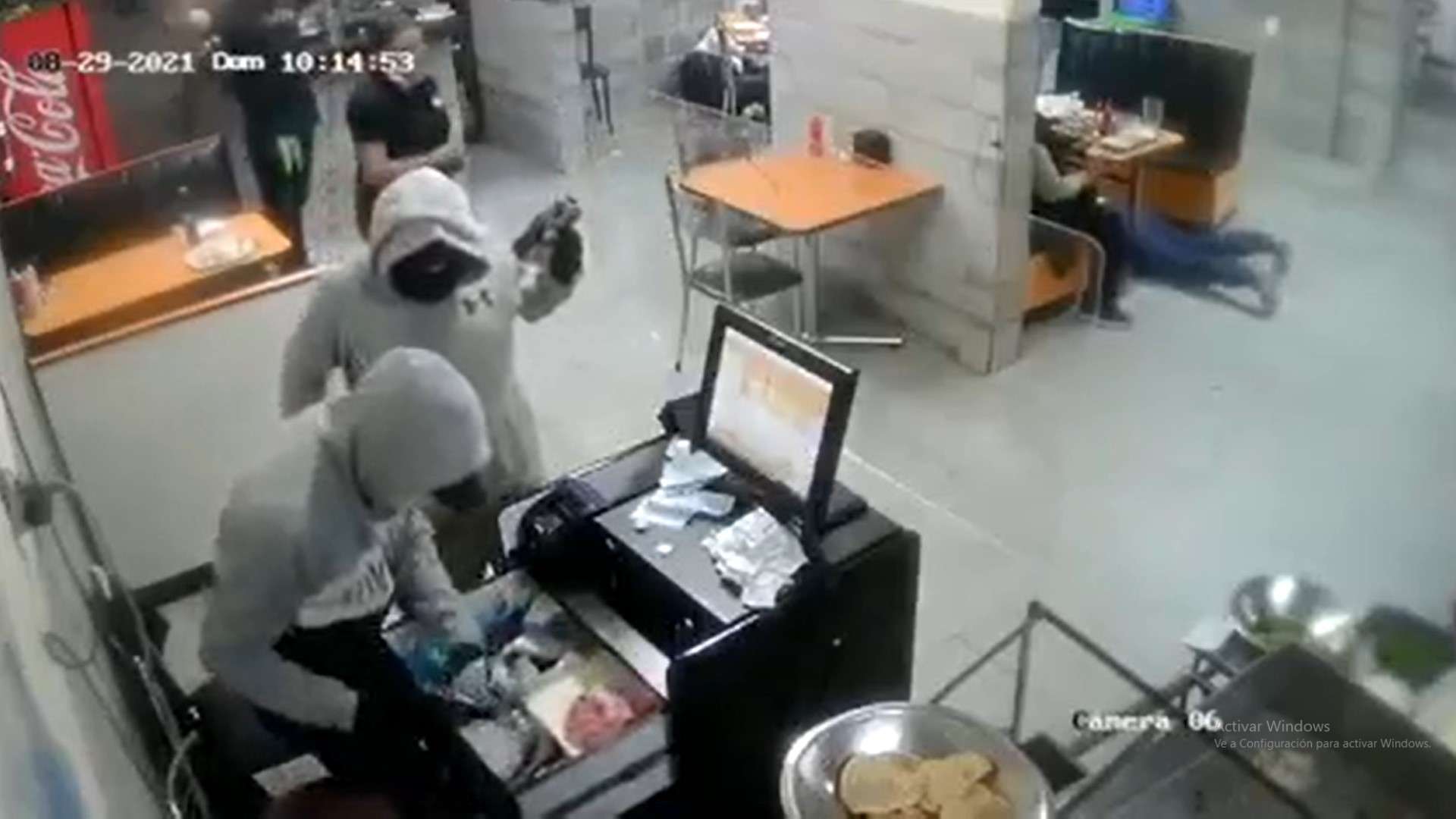 Asaltan con pistola y machete un restaurante en san luis potosí