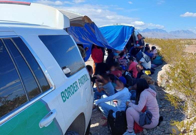 Atrapa border patrol 50 inmigrantes en el big bend