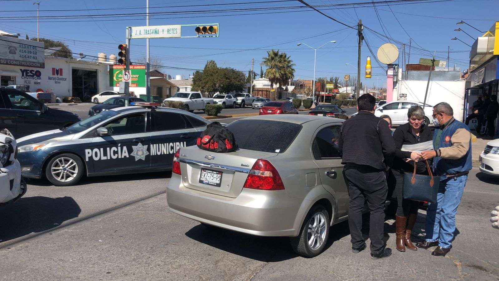 Deja choque a dos lesionadas en la panamericana | La Opción de Chihuahua