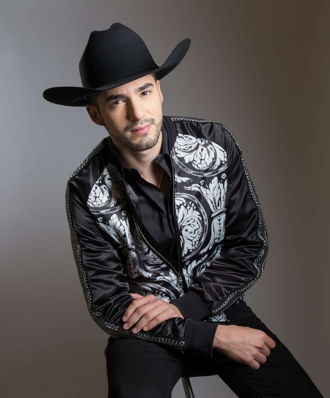 Estrena jari franco su video y sencillo
ven porque te necesito