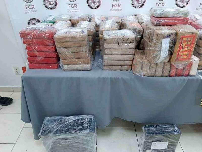 Aseguran más de 270 kilos de droga en empresa de transportes