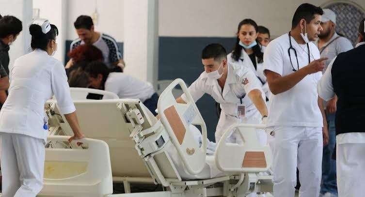 Sin médicos titulados, más de 6 mil consultorios en el país