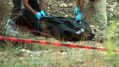 Hallan cadáver en estado descomposición en la carretera a Juárez