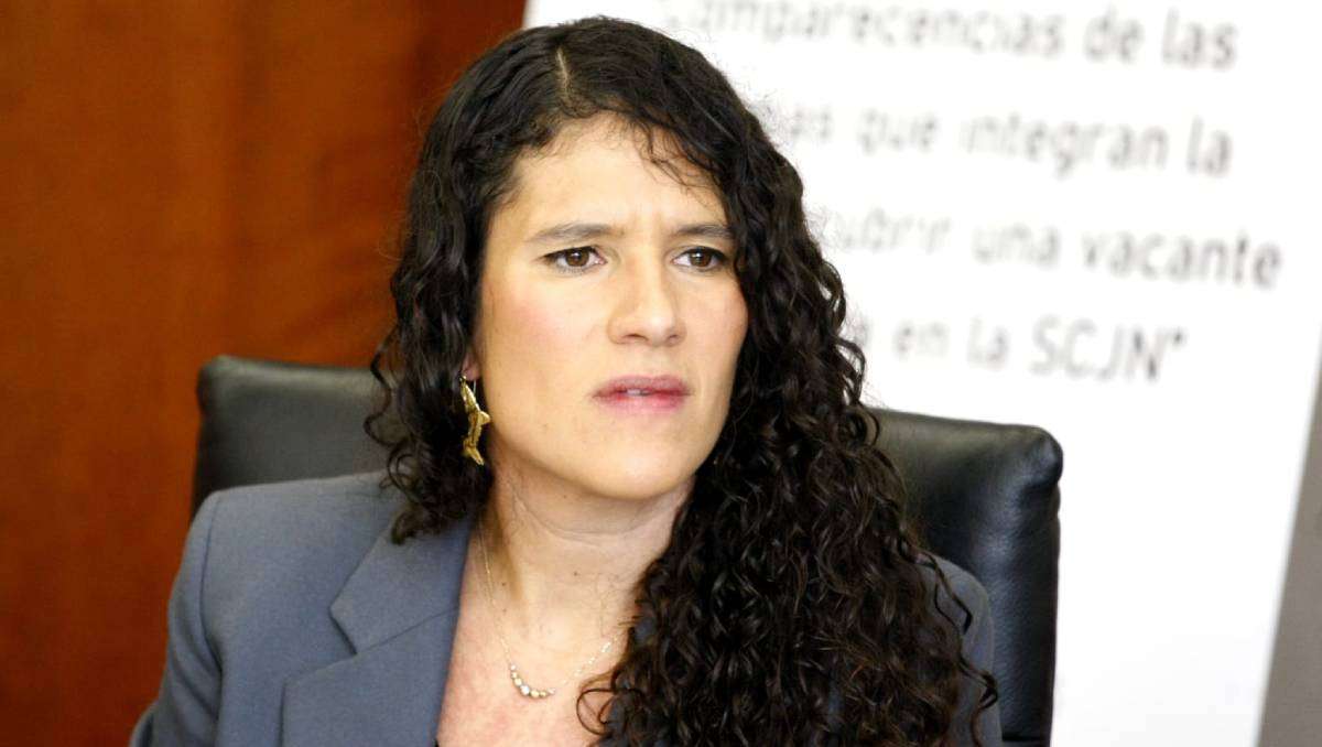 Designa Amlo a Bertha Alcalde Luján nueva directora del Issste