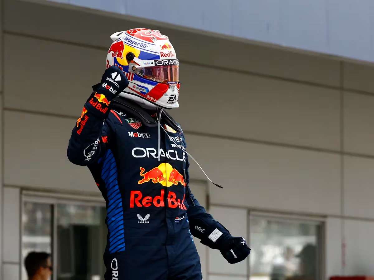 Checo Pérez queda segundo en Japón y Red Bull sigue arrasando 