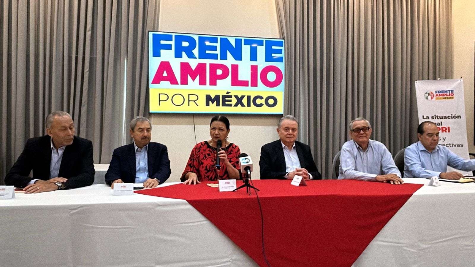 Es antagonista presidente del CDE: Reyes