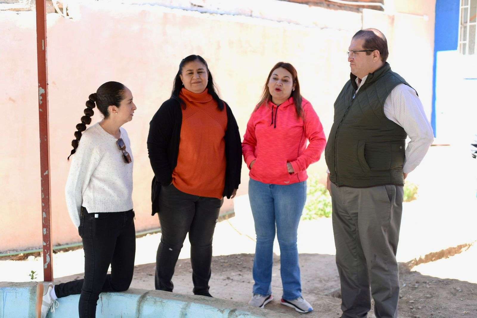 Arranca construcción de barda en el preescolar Azteca