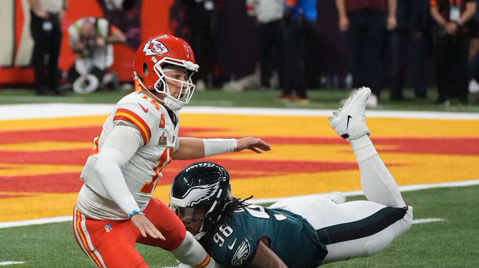 Arrasan Eagles el Super Bowl, ganan 40-22