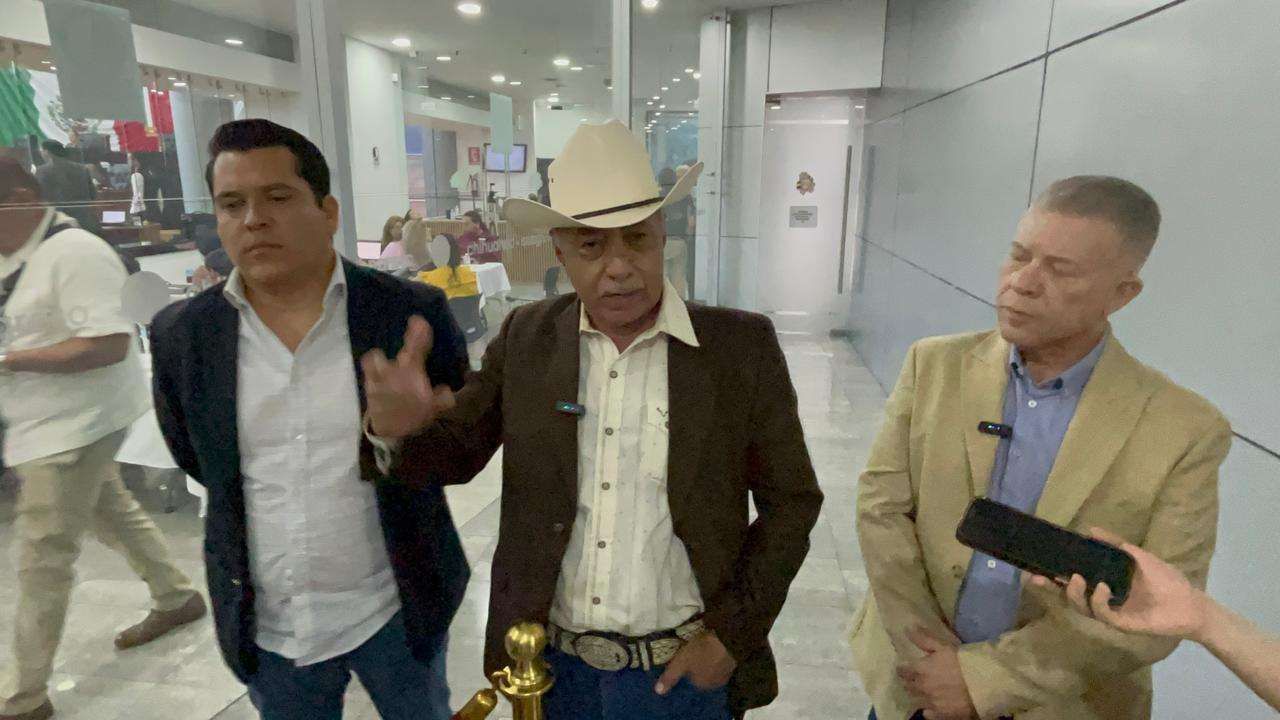 Piden a Linconsa realizar pagos a lecheros chihuahuenses