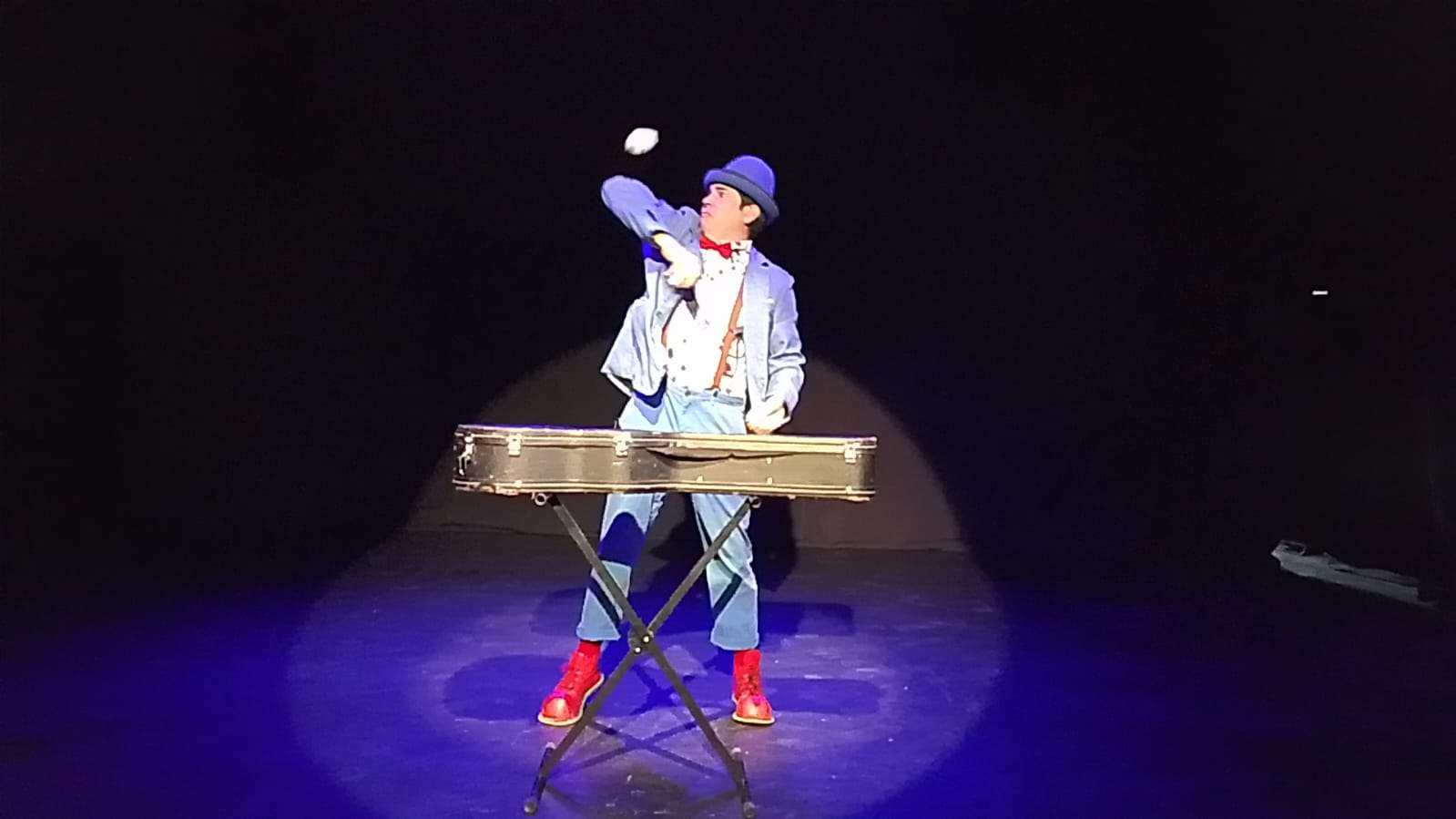 Presentan la obra Musiclown en el Teatro Bárbaro