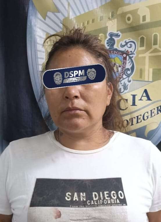 Turnan a fiscalía a acusada de matar a cuchilladas a su pareja sentimental