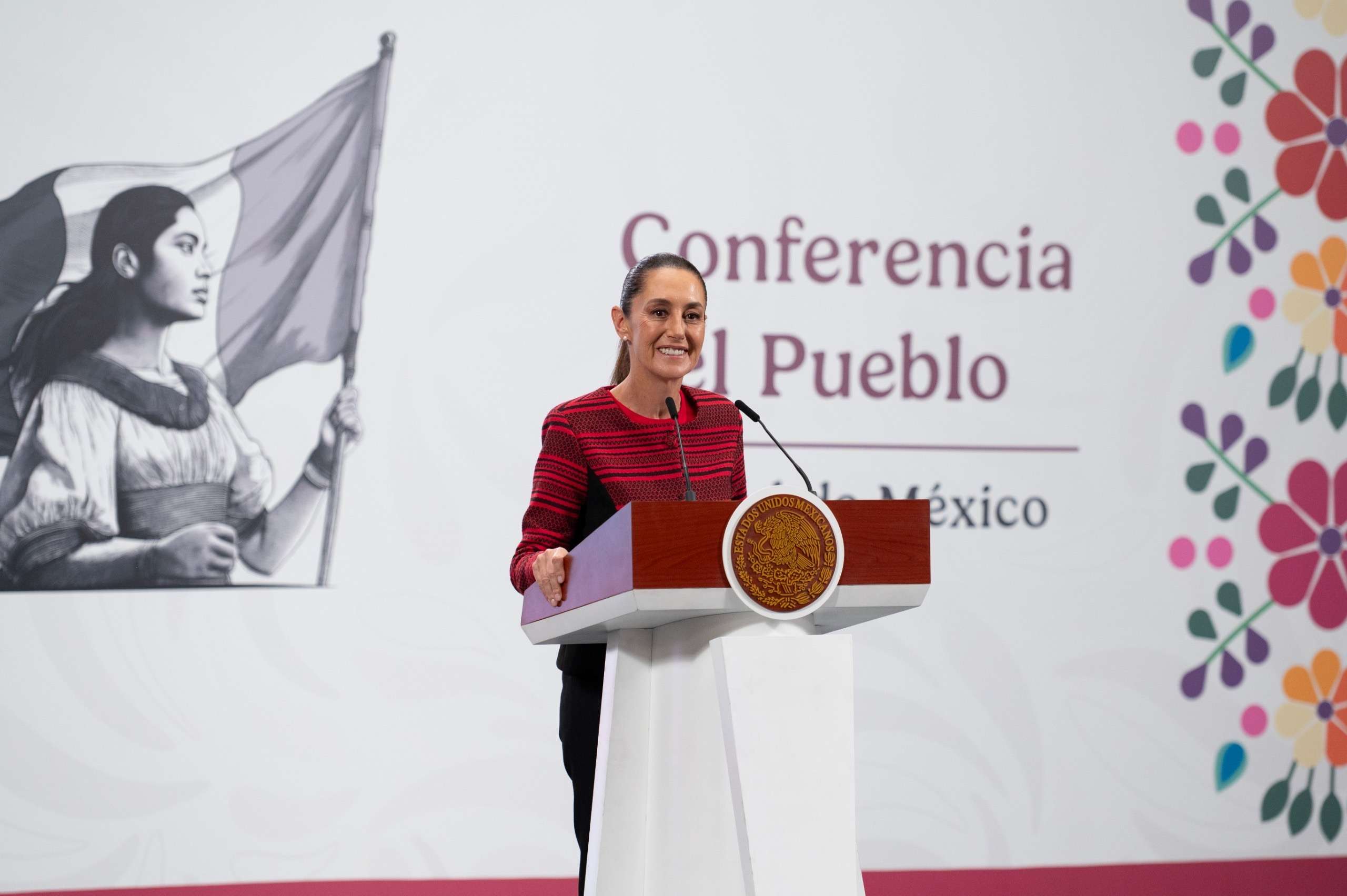 Pide Sheinbaum a morenistas dejar de hacer política en redes