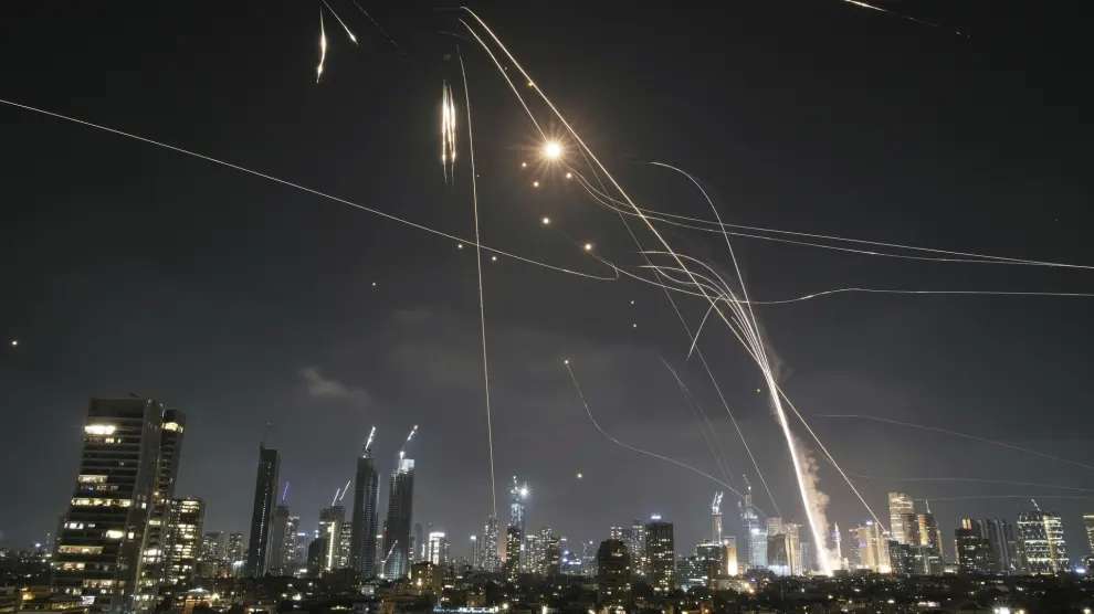 Reportan 22 heridos tras bombardeo de Irán contra Tel Aviv