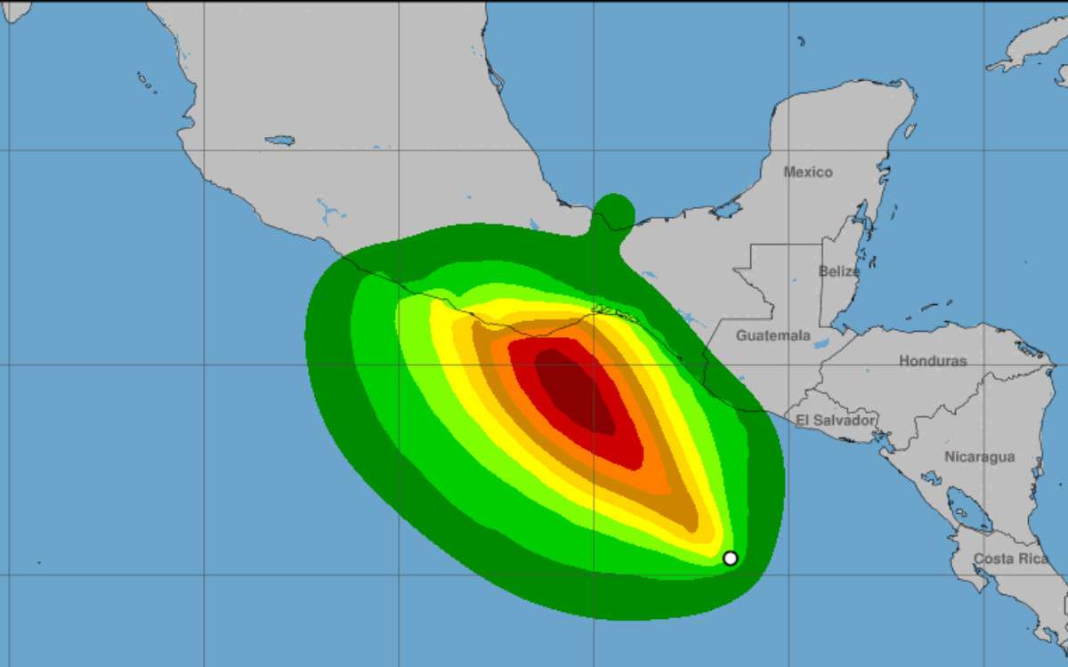 Pronostican formación de huracán en el Pacífico mexicano