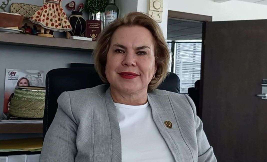 Renuncia Adriana Terrazas a la Representación en Cdmx