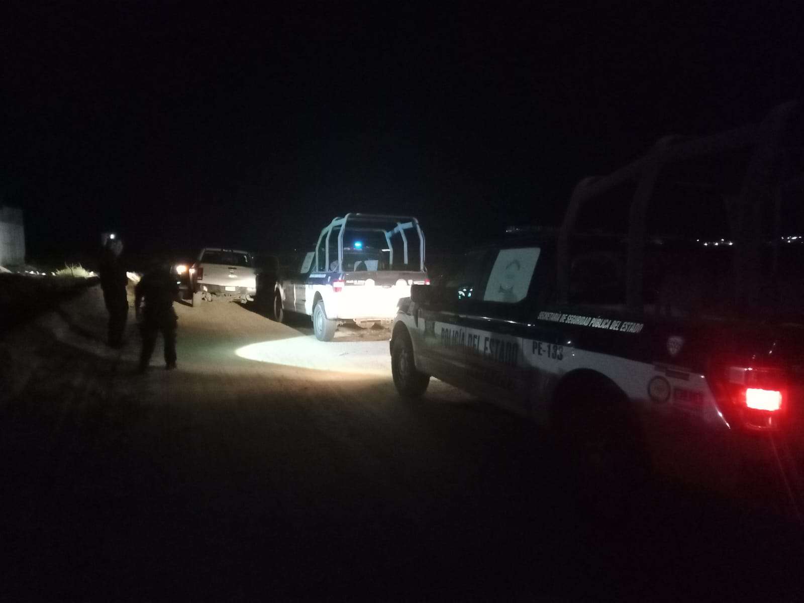 Hallan 2 asesinados con las manos cercenadas