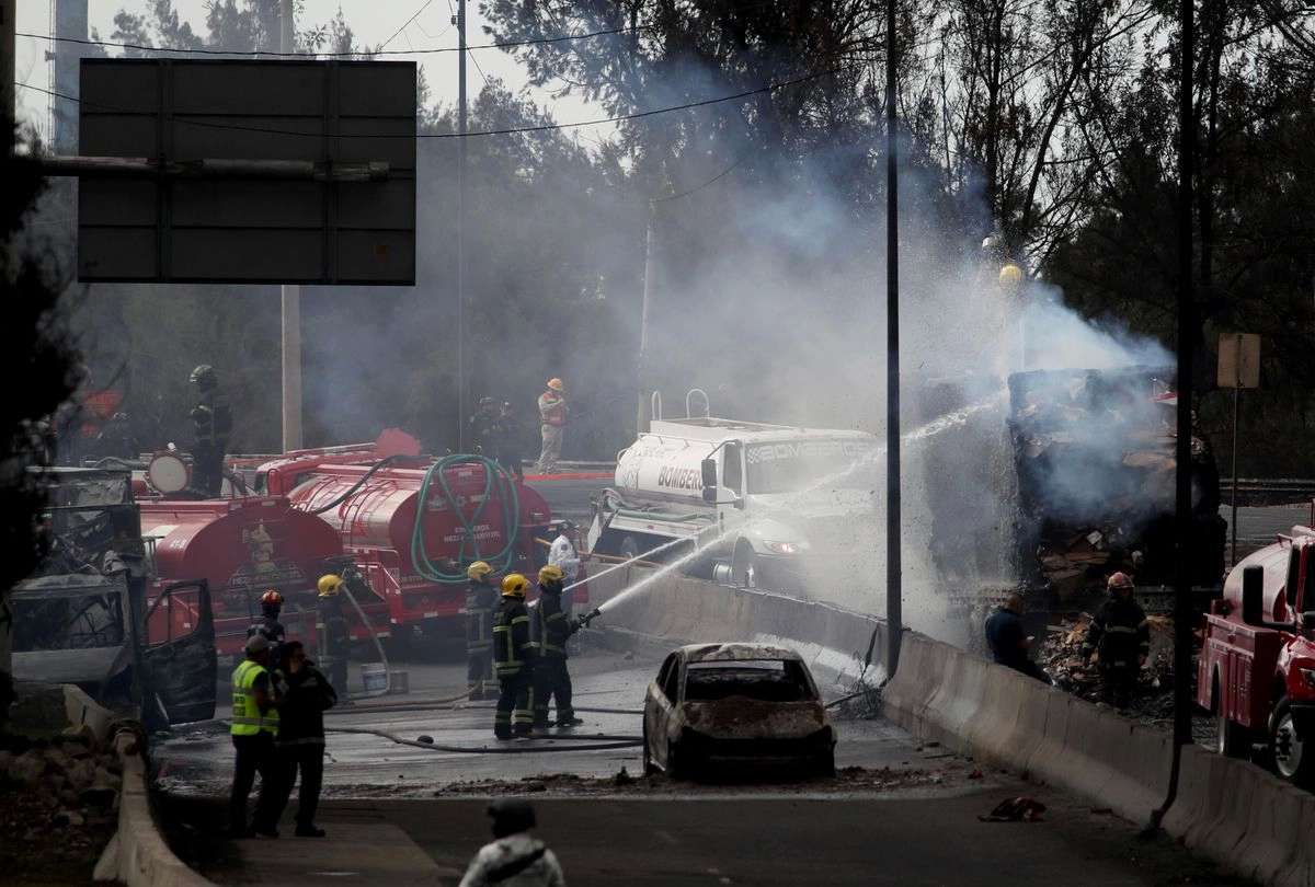 Muere chofer de pipa que explotó en Iztapalapa; suman ya 19 muertos
