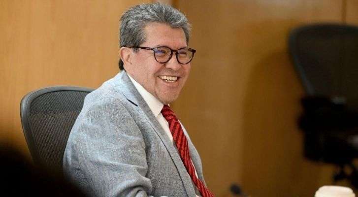 Se aprueban Diputados aumento salarial de 113 mil pesos al año