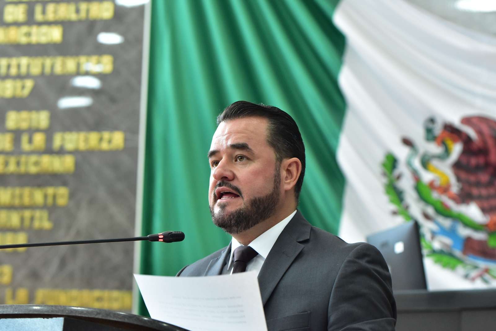 Eliminan cobros de replaqueo y accesorios para Uber y Didi