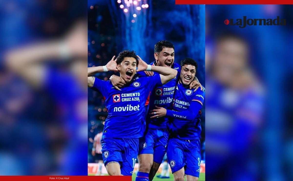 Checa cómo Chicharito falla penal contra el Cruz Azul