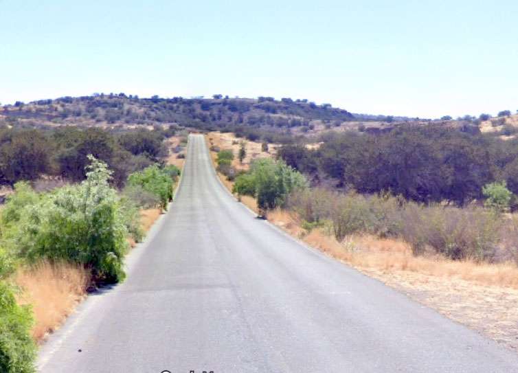 Muere conductor al volcar camioneta en la carretera Nonoava a Guachochi