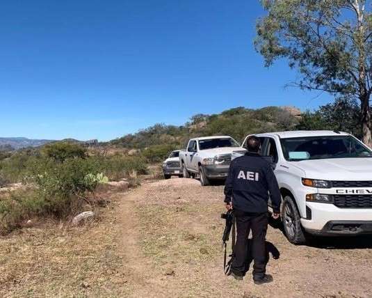 Hallan fosa clandestina con un muerto en Moris