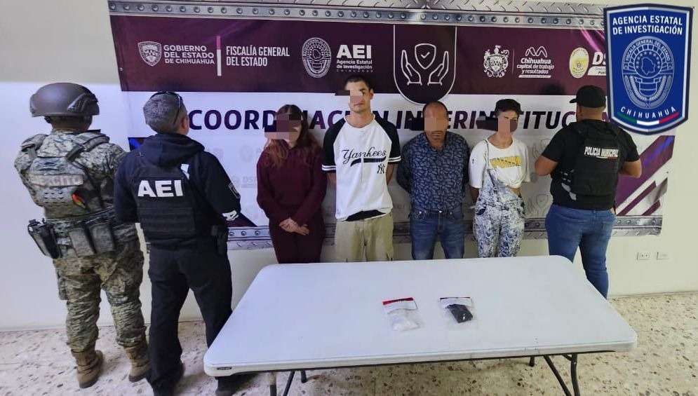 Detienen a cuatro con droga en la colonia Santa Rita
