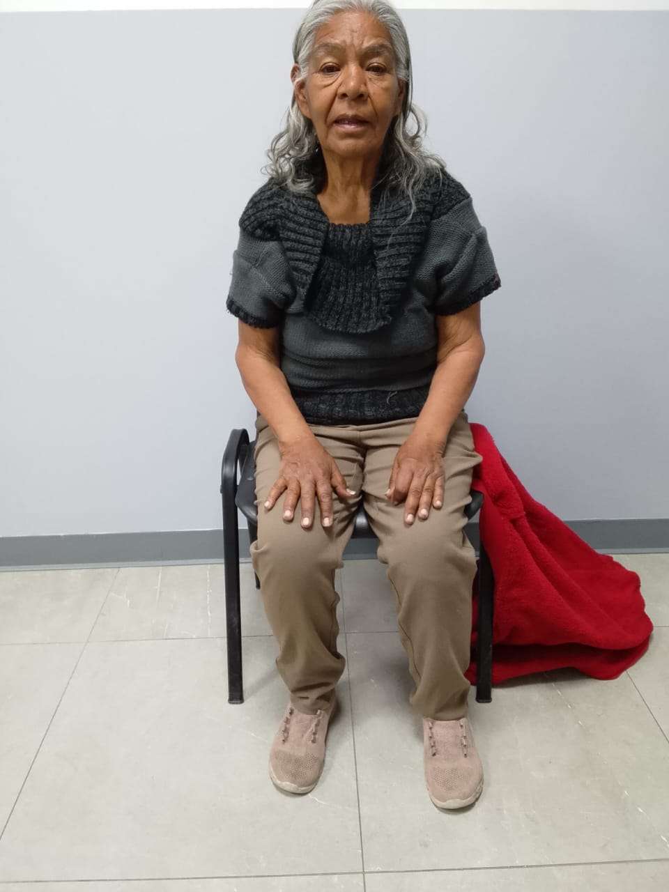 Buscan familiares de mujer extraviada en colonia El Papalote