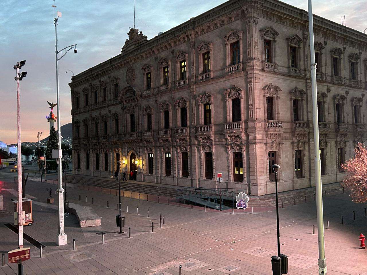 Amanece frío con temperatura de 7 grados centígrados 