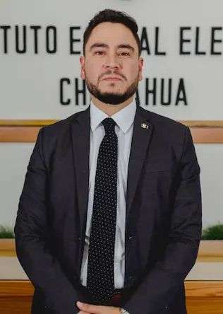 Avanza Luis Gutiérrez a etapa de entrevista para integrar el Consejo General del INE