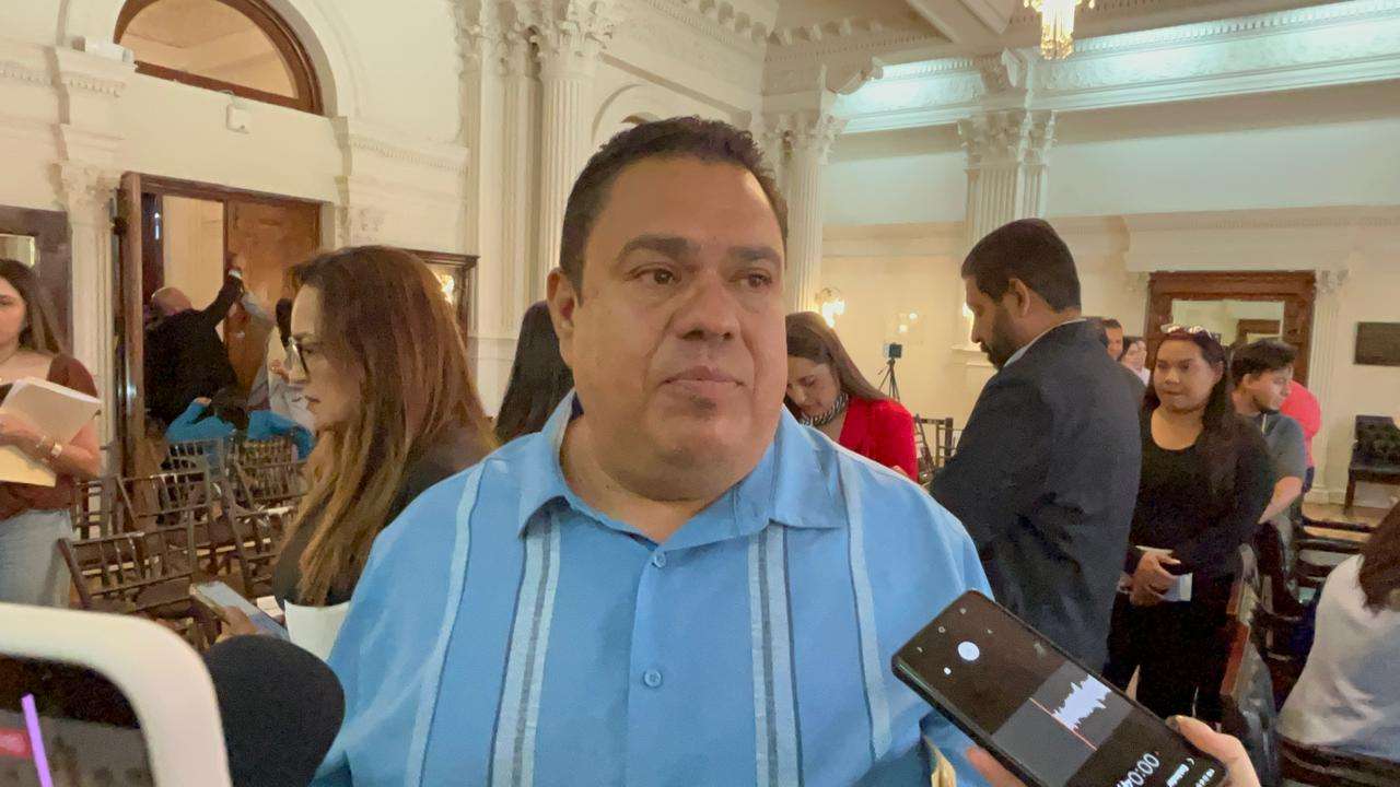 Falta de alumnos impide expansión de planteles educativos: Regidor 