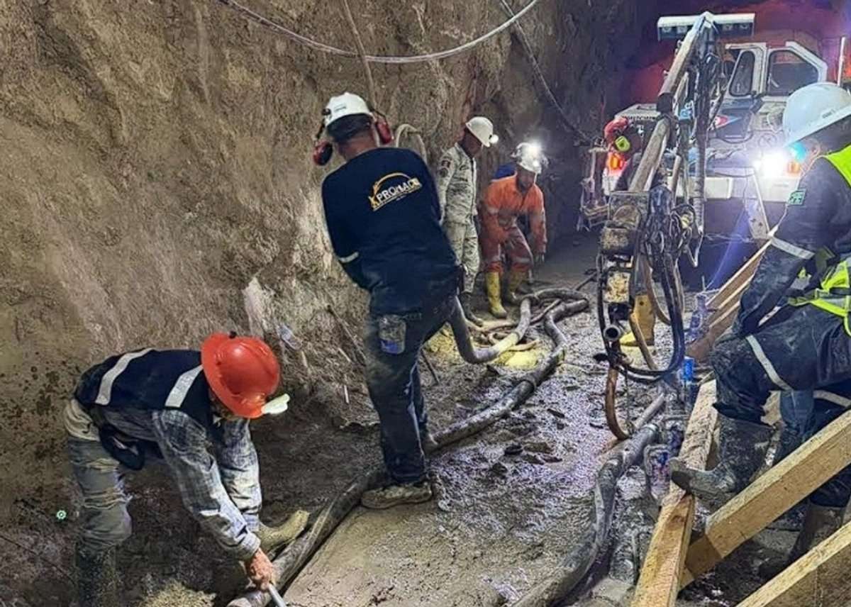 Cumple último minero un mes atrapado en la mina en Sinaloa