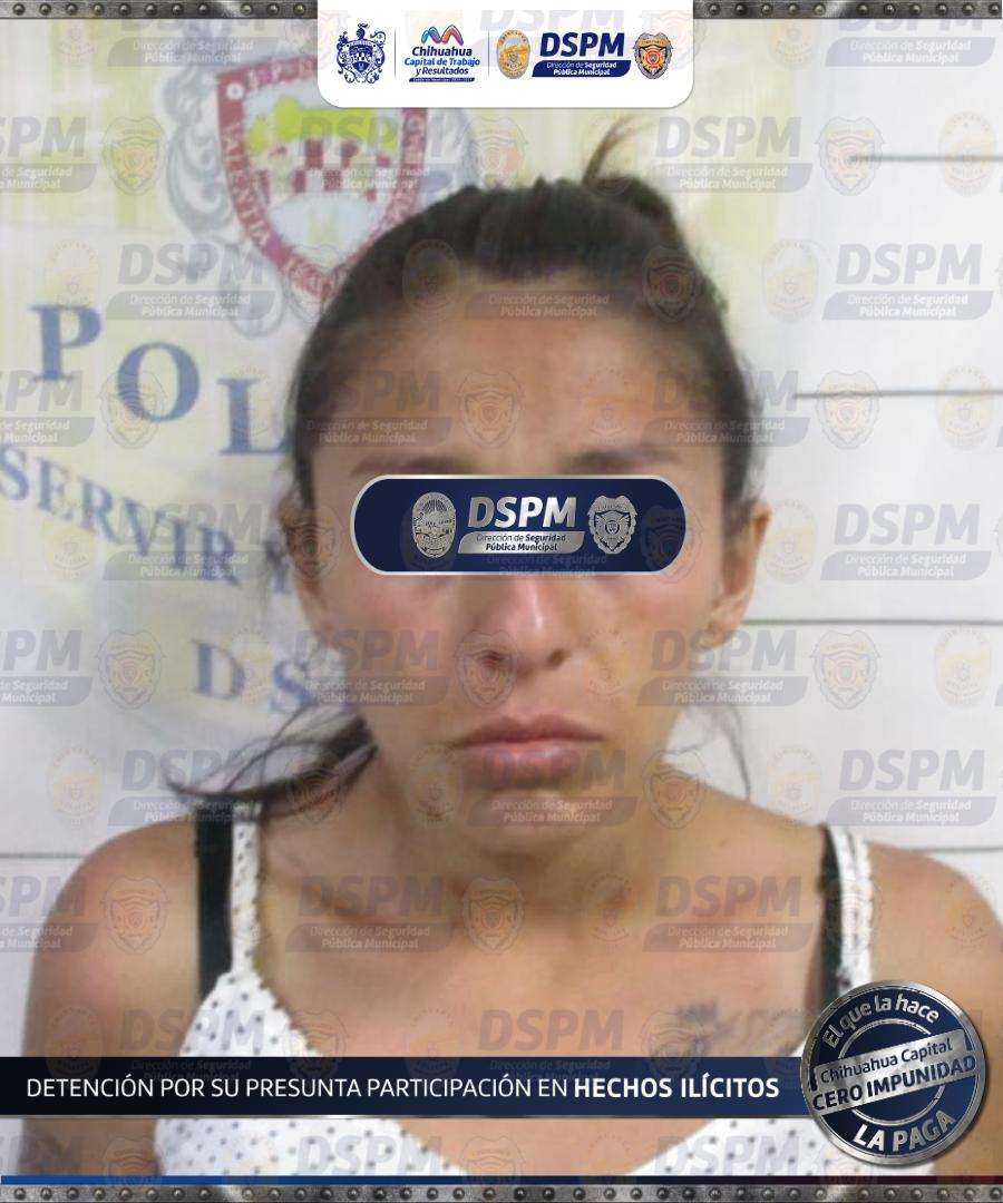 La detienen con droga, pipas y vapeadores