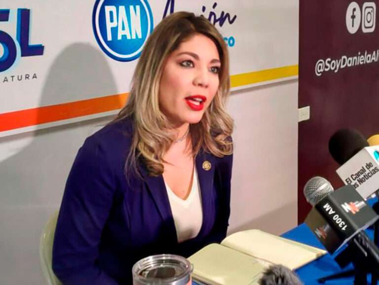 Considera Daniela Álvarez que citación de la FGR podría ser cortina de humo