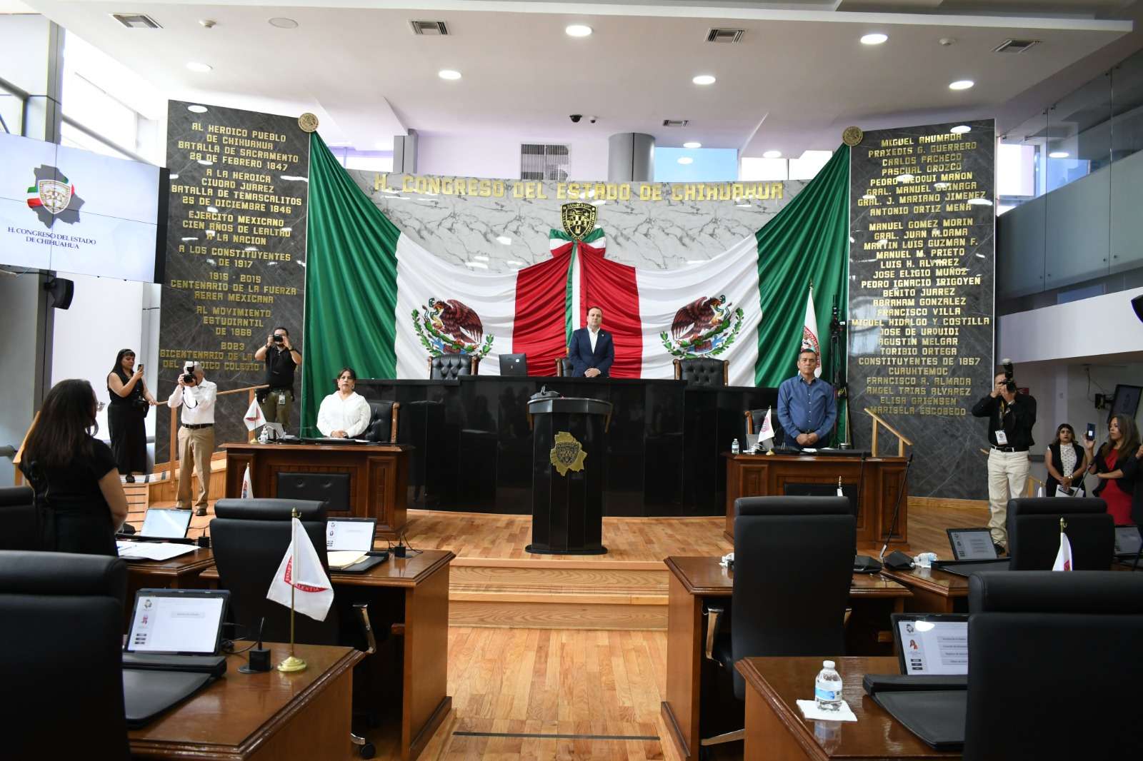 Busca Congreso brindar apoyo psicológico a policías ante estrés laboral