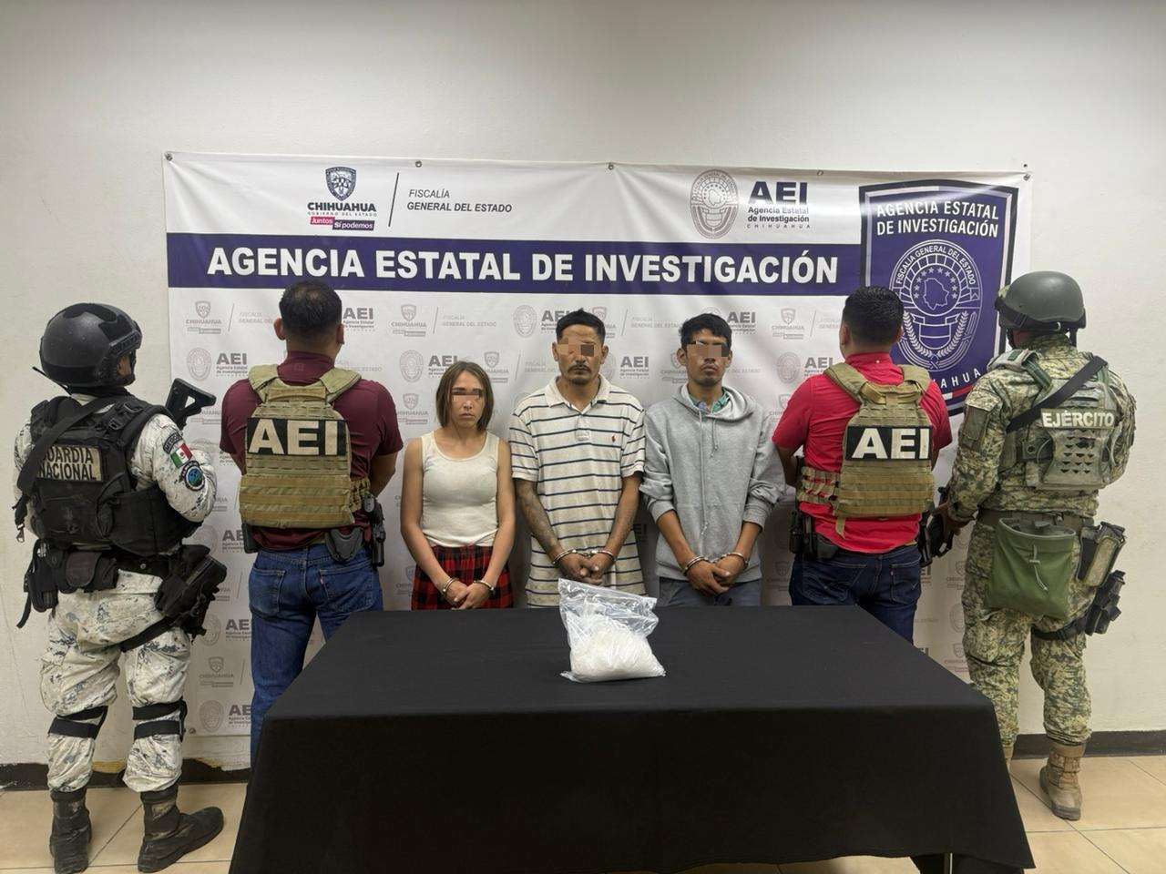 Catean vivienda en Urbi Villa Bonita y aseguran droga y vehículo robado