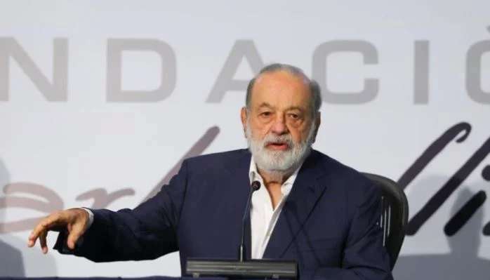 Critica Slim el registro telefónico y pide modificar el trámite de inmediato