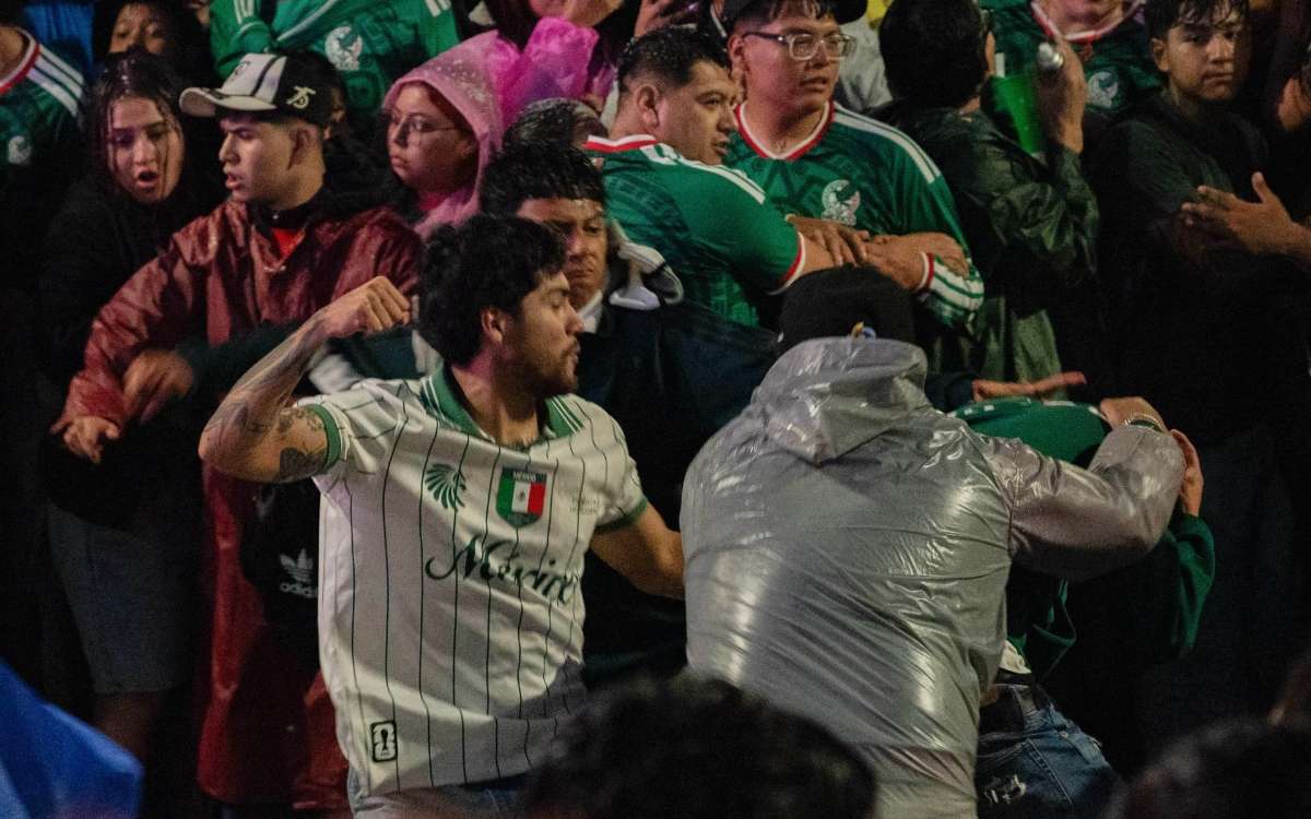 Mueren 4 en los festejos por la victoria de México 
