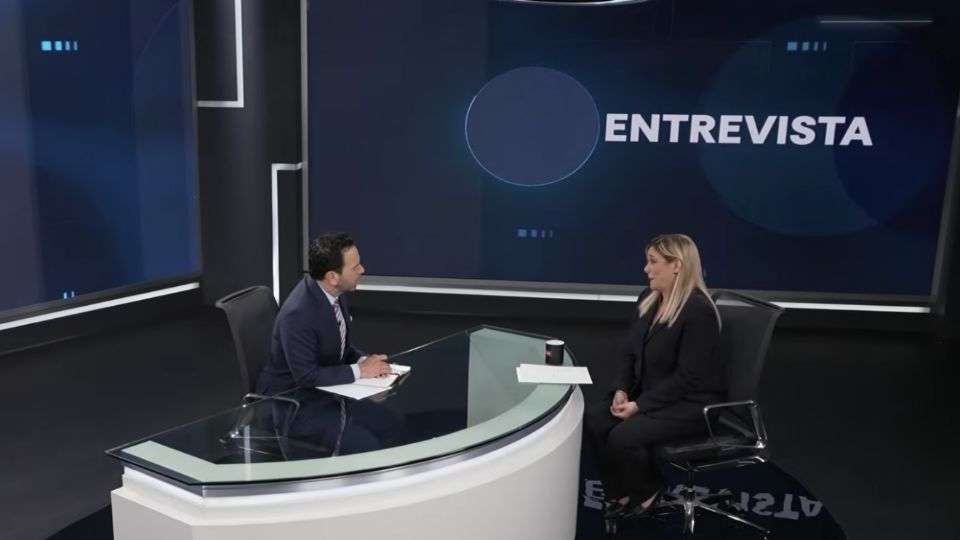 ANDREA ES…

