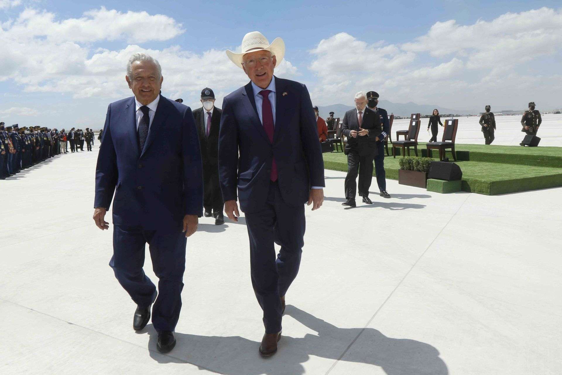 Busqué 4 veces a Amlo por El Mayo, sólo hubo silencio: Ken Salazar 
