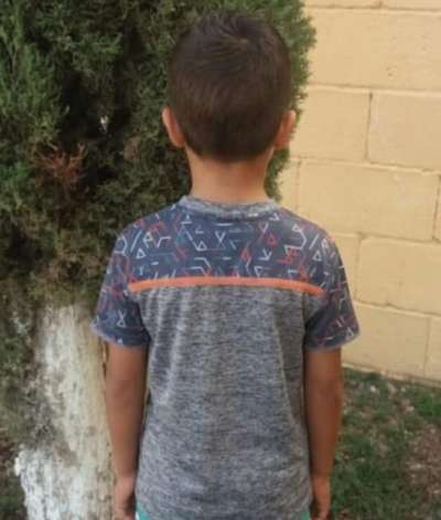Hallan sano y salvo a niño desaparecido en Parral 