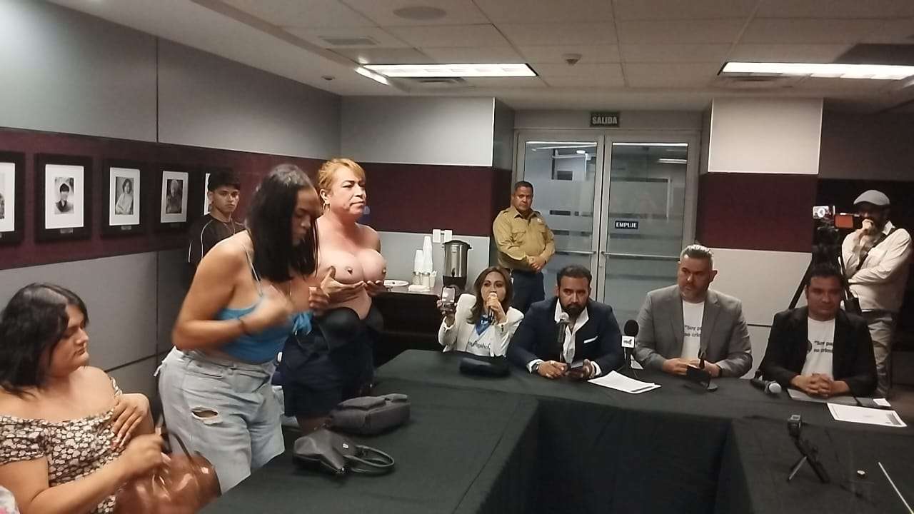 Activistas de la organización civil Unión y Fuerza Trans Chihuahua