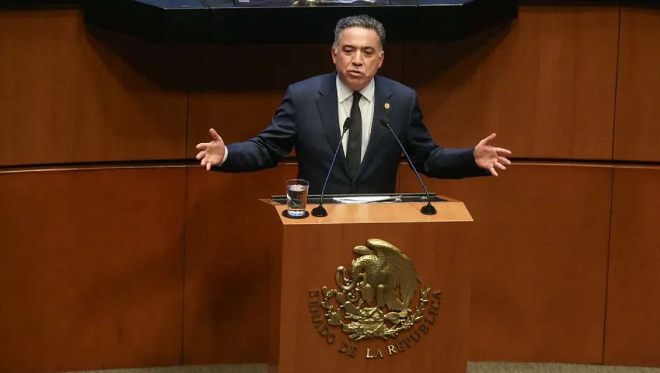 Piden legisladores de Morena a Enrique Inzunza solicitar licencia

