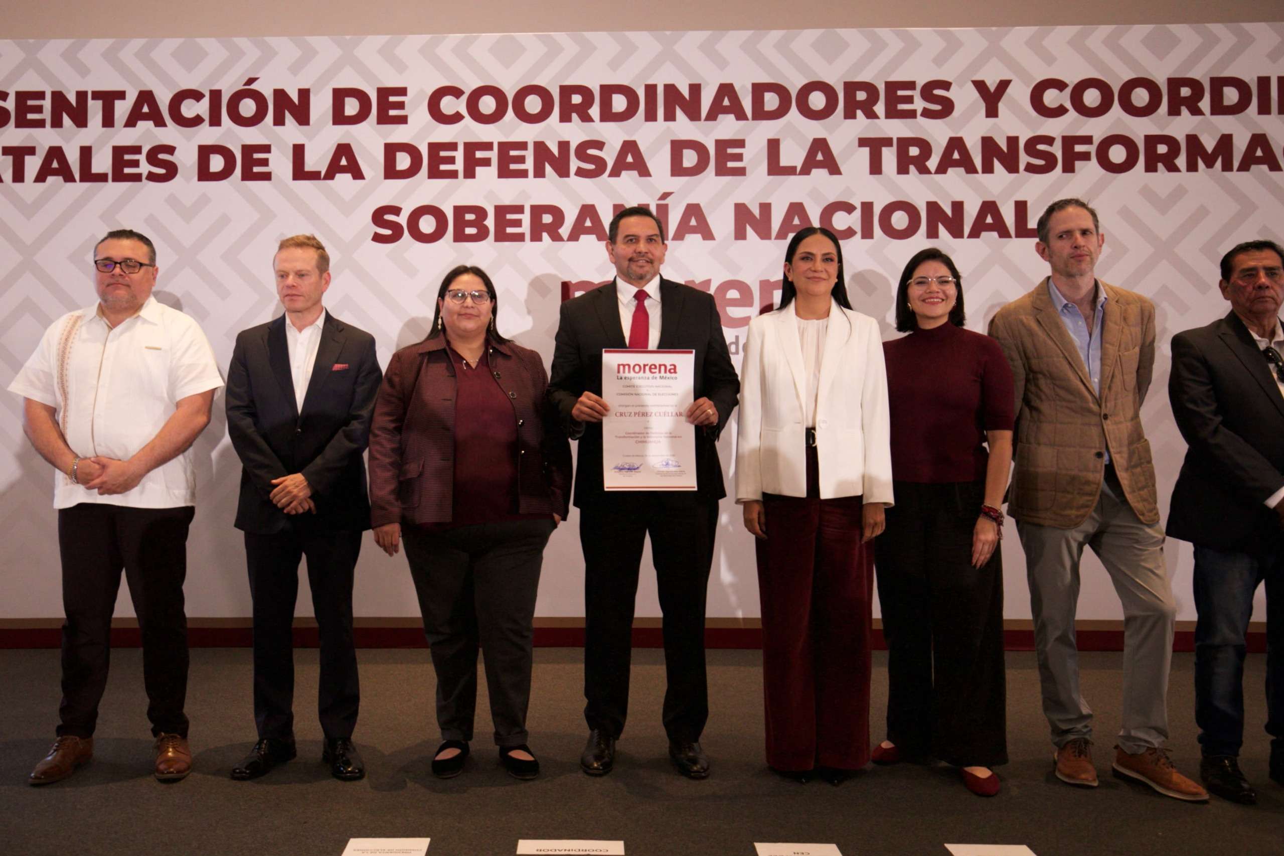 Llama Cruz a la unidad tras asumir coordinación de Morena